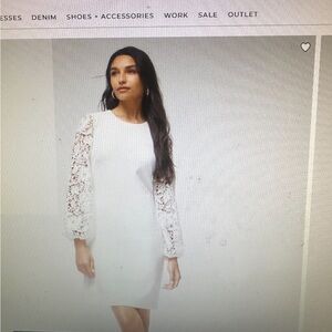 Size 8. NWT White House black market dress . Currently out of stock except 00